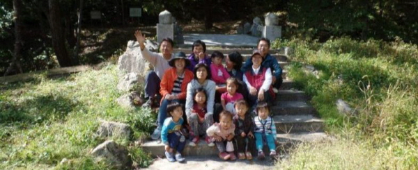 상주 남장사 사찰순례 사진, 부모님을 따라온 귀여운 어린이들이 많습니다~^^
