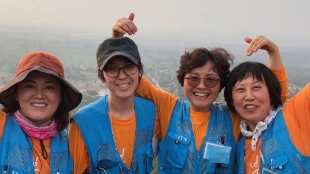 인도성지순례 중 전정각산 위에서(왼쪽 두 번째)