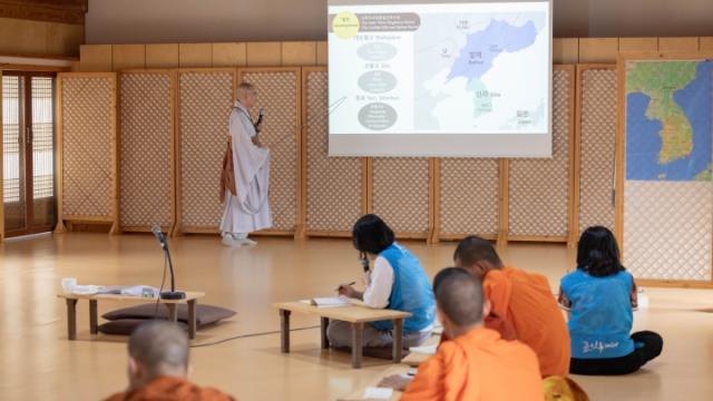 사람들이 괴롭지 않을 때 불교를 배우게 할 수는 없을까요?