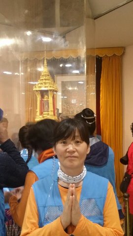 2018년도 인도 성지순례 부처님 진신사리 앞에서