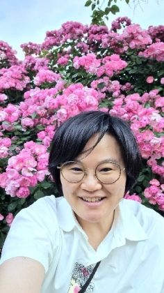 26년 8월 어느 카페에서 26년 8월 어느 카페에서