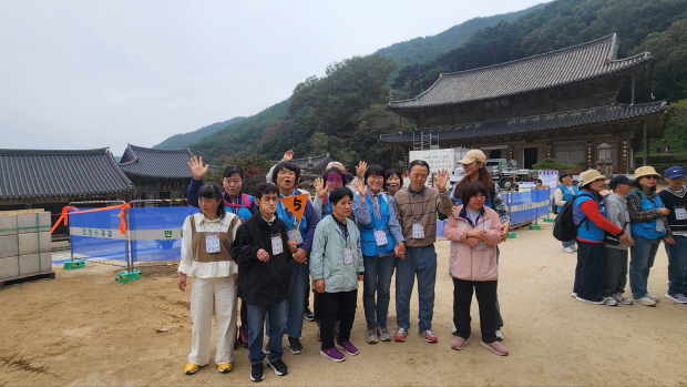 5조 모였어요. 5조 모였어요.