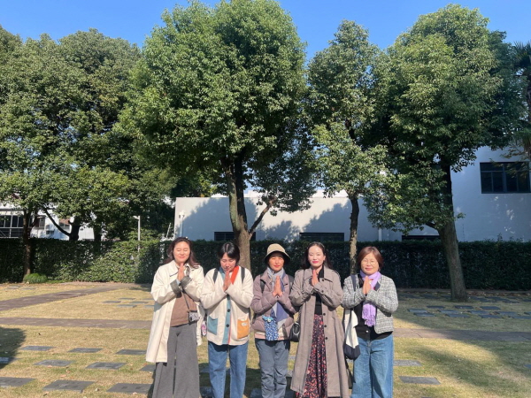 선조들의 희생을 기억하며, 지금 우리가 누리는 평화와 자유의 소중함을 다시 한번 마음 깊이 새깁니다