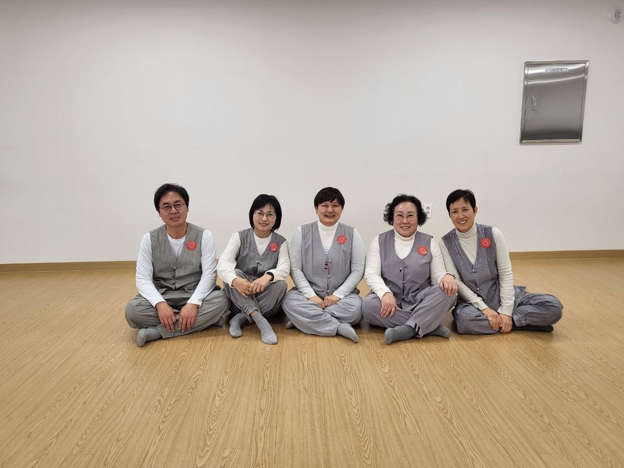 '25.9월 불교대학 돕는이 실습(가운데 원종선 님) '25.9월 불교대학 돕는이 실습(가운데 원종선 님)