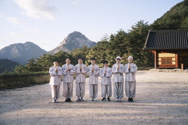 수련원에서(맨 오른쪽이 한슬기 님)