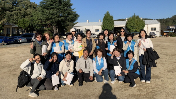 봉사자 단체 사진