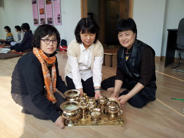 오른쪽부터 이영숙, 고임수, 최옥분 님^^